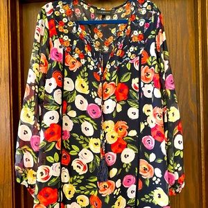 Lane Bryant 26/28 floral top, partially lined